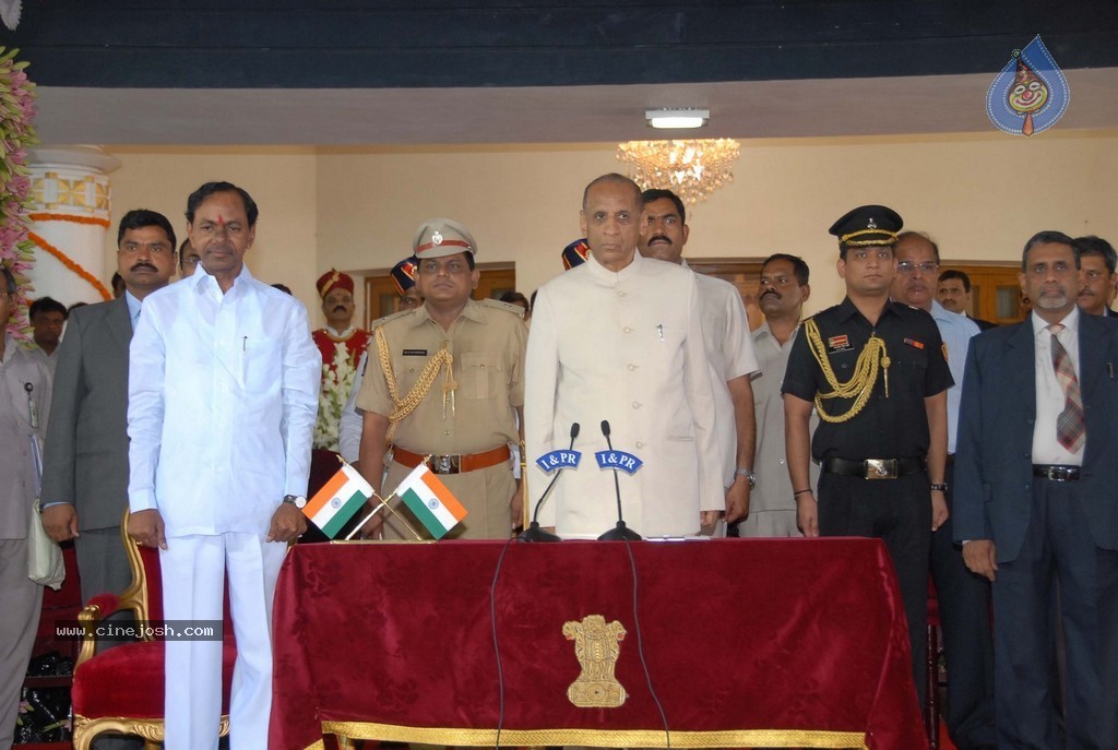 KCR Sworn in as Telangana CM - 84 / 97 photos