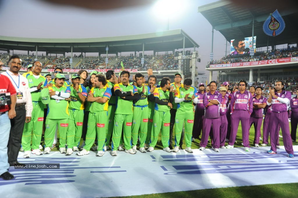 Kerala Strikers VS Bengal Tigers Match Photos - 13 / 94 photos