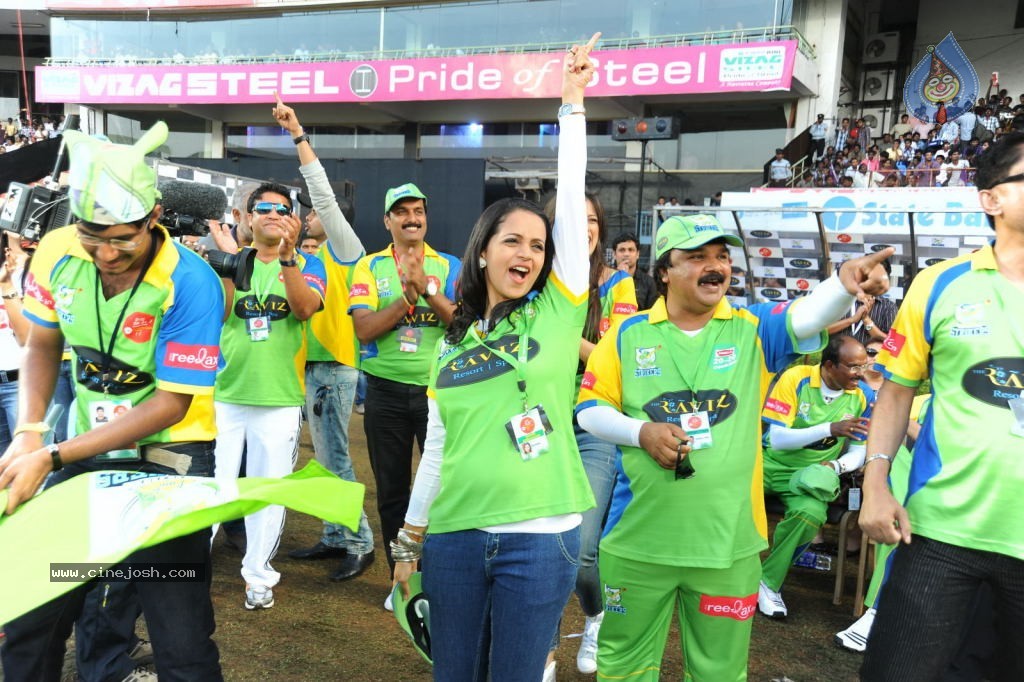 Kerala Strikers VS Bengal Tigers Match Photos - 46 / 94 photos