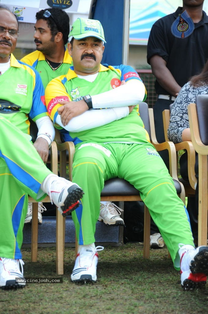 Kerala Strikers VS Bengal Tigers Match Photos - 93 / 94 photos
