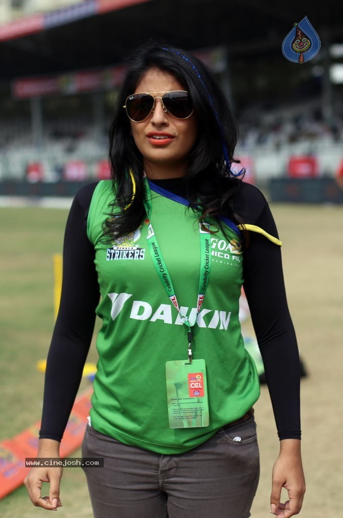 Kerala Strikers Vs Bhojpuri Dabanggs Match Photos - 27 / 183 photos