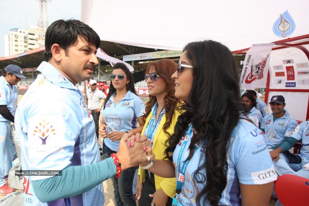Kerala Strikers Vs Bhojpuri Dabanggs Match Photos - 54 / 183 photos