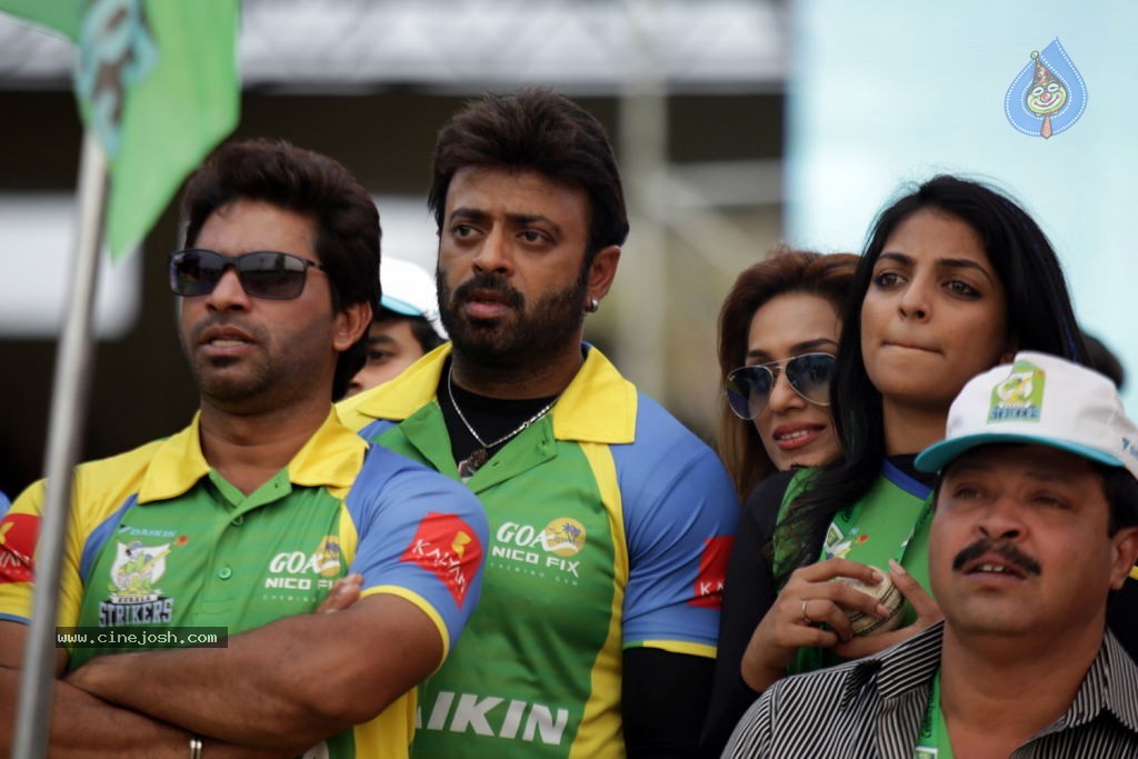 Kerala Strikers Vs Bhojpuri Dabanggs Match Photos - 57 / 183 photos