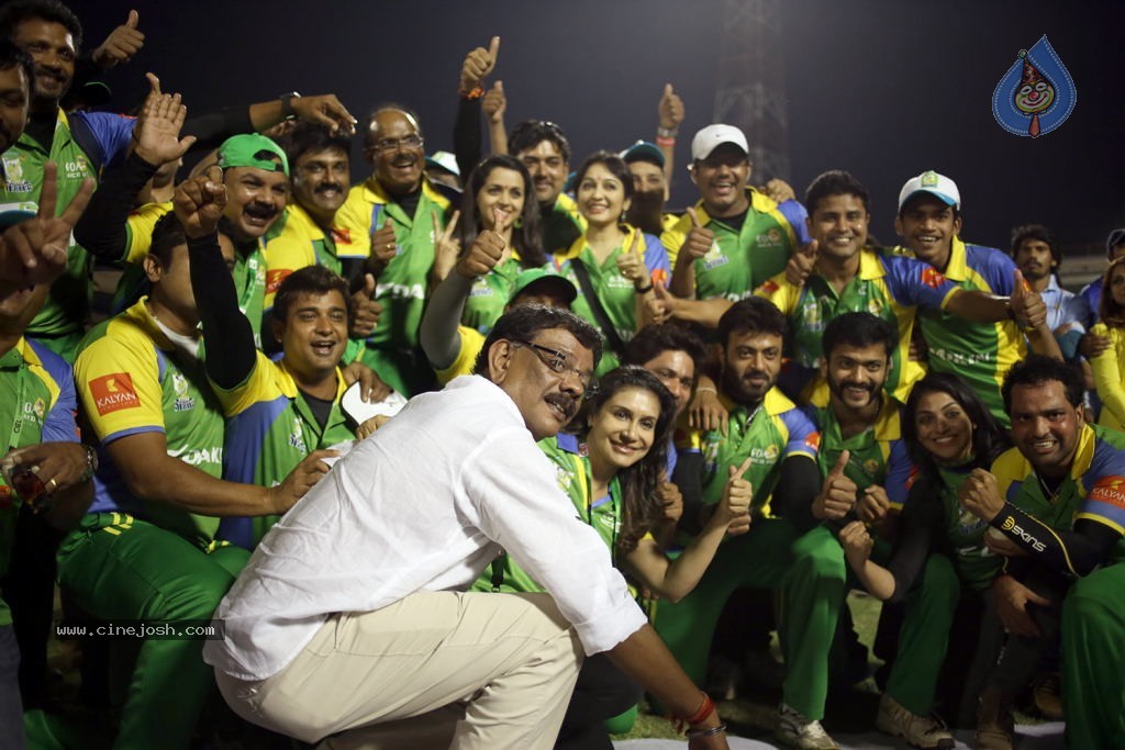 Kerala Strikers Vs Bhojpuri Dabanggs Match Photos - 67 / 183 photos