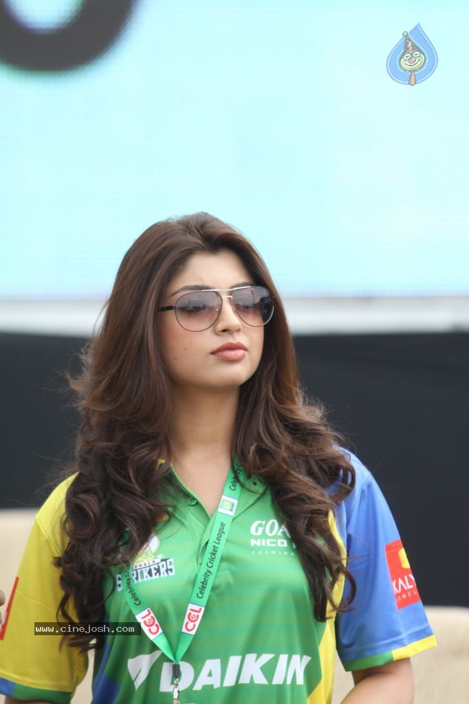 Kerala Strikers Vs Bhojpuri Dabanggs Match Photos - 83 / 183 photos