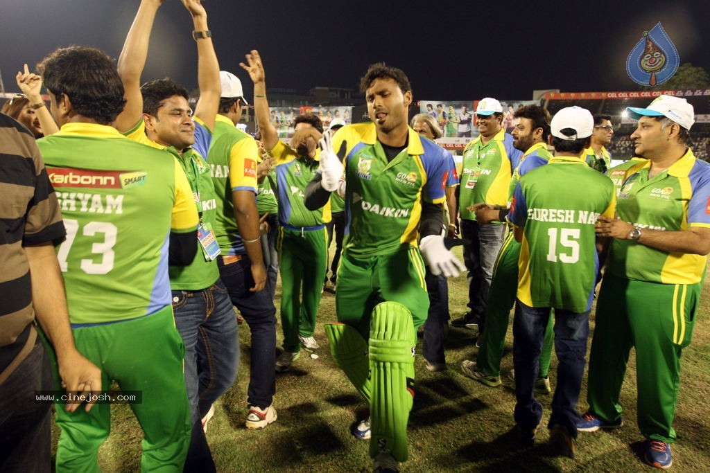 Kerala Strikers Vs Bhojpuri Dabanggs Match Photos - 138 / 183 photos