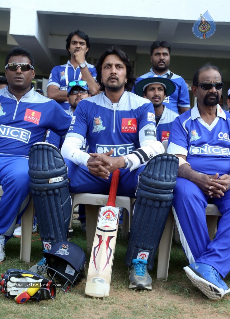 Kerala Strikers vs Karnataka Bulldozers Match - 36 / 63 photos