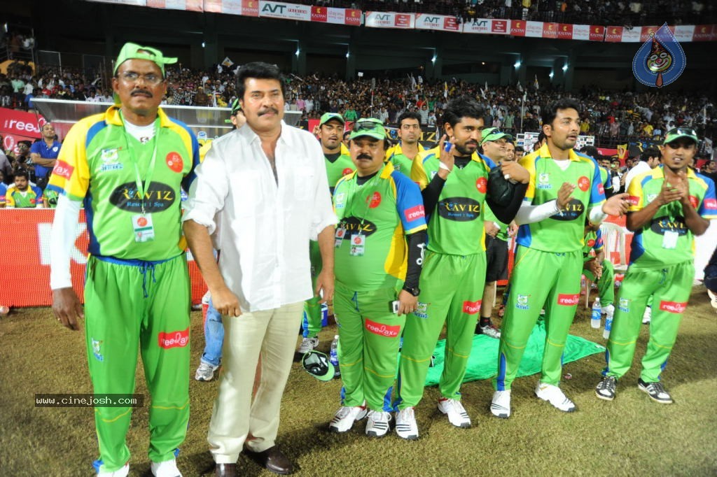 Kerala Strikers Vs Mumbai Heroes Match Photos - 6 / 169 photos