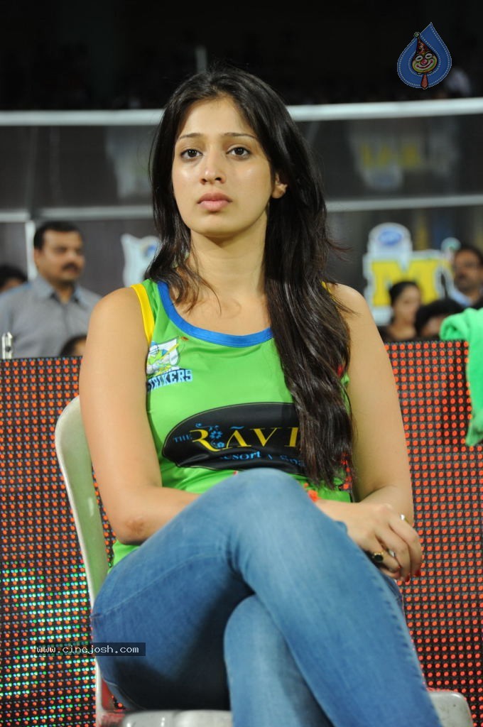 Kerala Strikers Vs Mumbai Heroes Match Photos - 12 / 169 photos