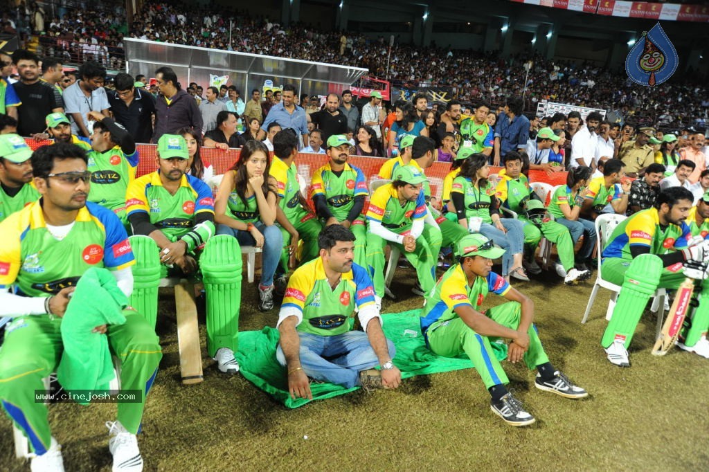 Kerala Strikers Vs Mumbai Heroes Match Photos - 16 / 169 photos