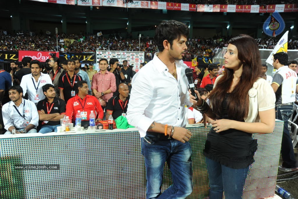 Kerala Strikers Vs Mumbai Heroes Match Photos - 25 / 169 photos