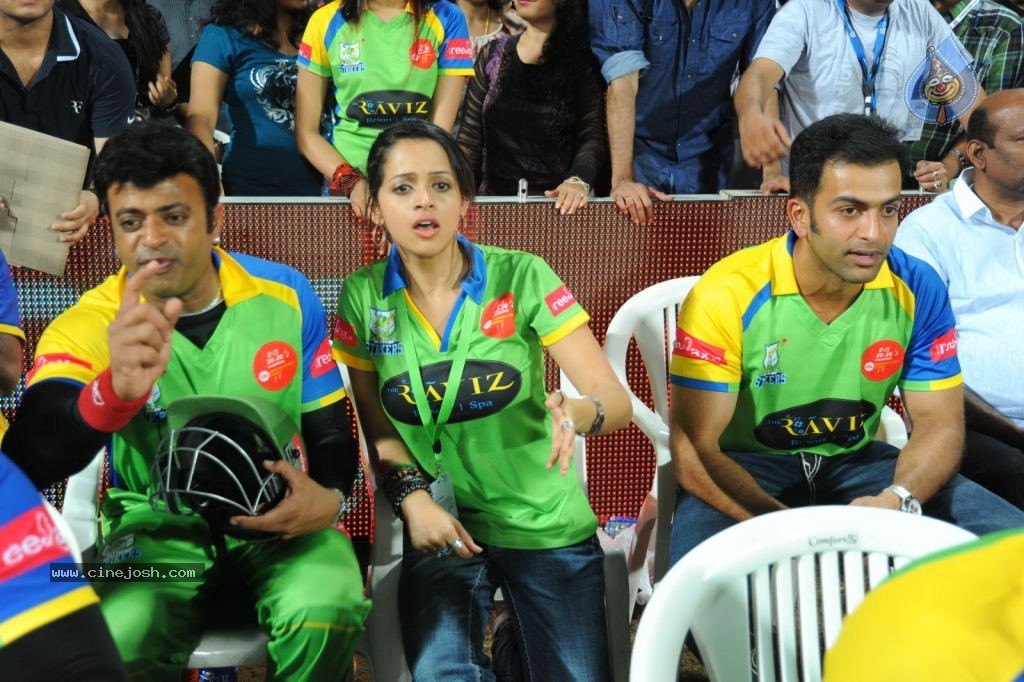 Kerala Strikers Vs Mumbai Heroes Match Photos - 27 / 169 photos