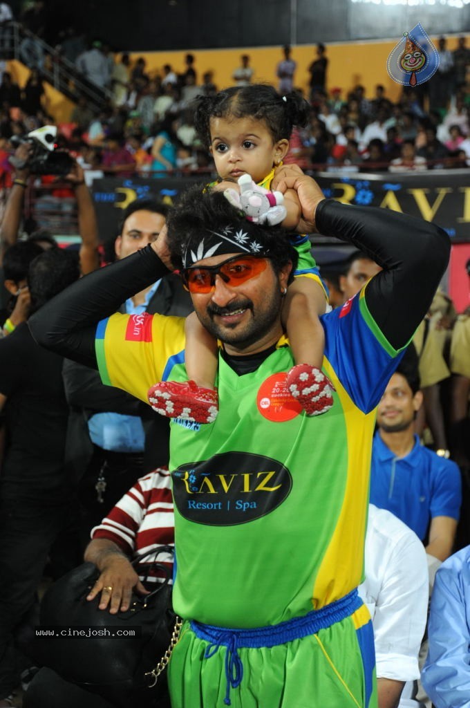 Kerala Strikers Vs Mumbai Heroes Match Photos - 46 / 169 photos