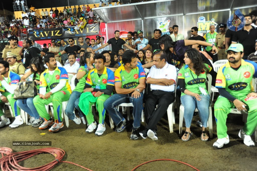 Kerala Strikers Vs Mumbai Heroes Match Photos - 49 / 169 photos