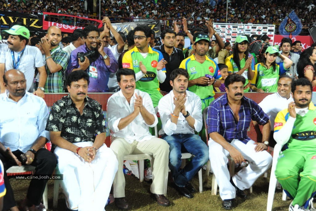 Kerala Strikers Vs Mumbai Heroes Match Photos - 53 / 169 photos