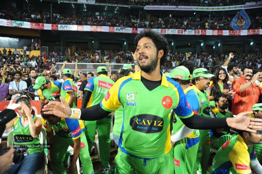 Kerala Strikers Vs Mumbai Heroes Match Photos - 56 / 169 photos