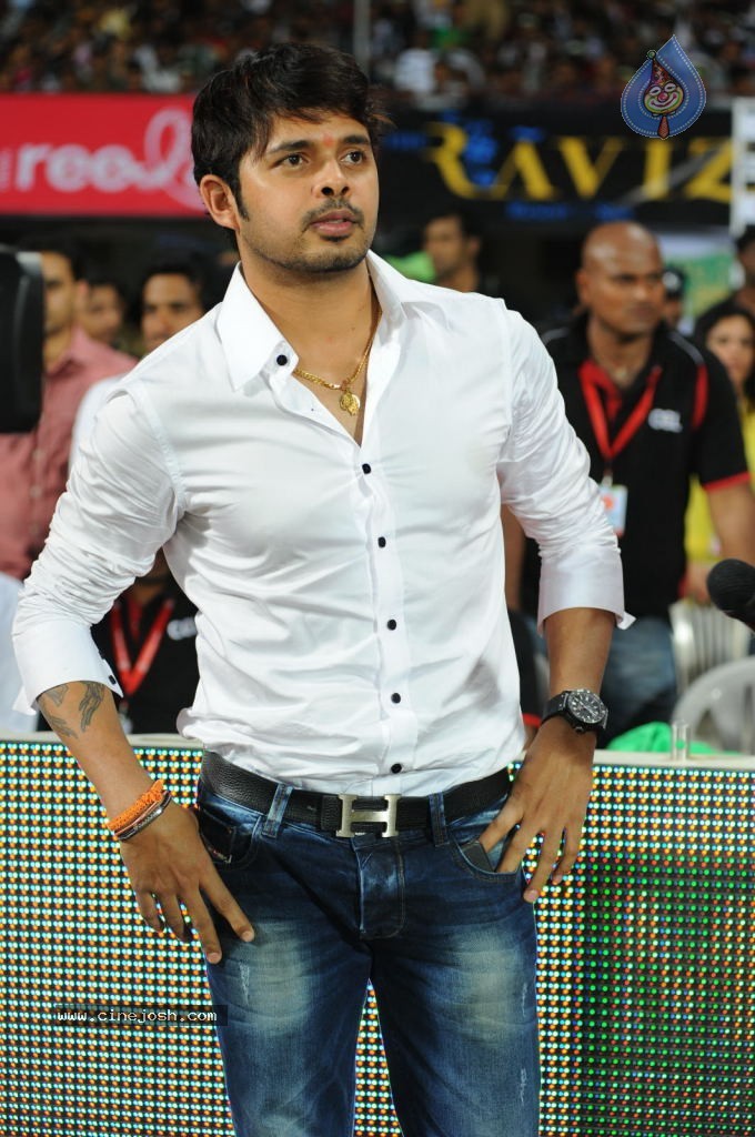 Kerala Strikers Vs Mumbai Heroes Match Photos - 67 / 169 photos
