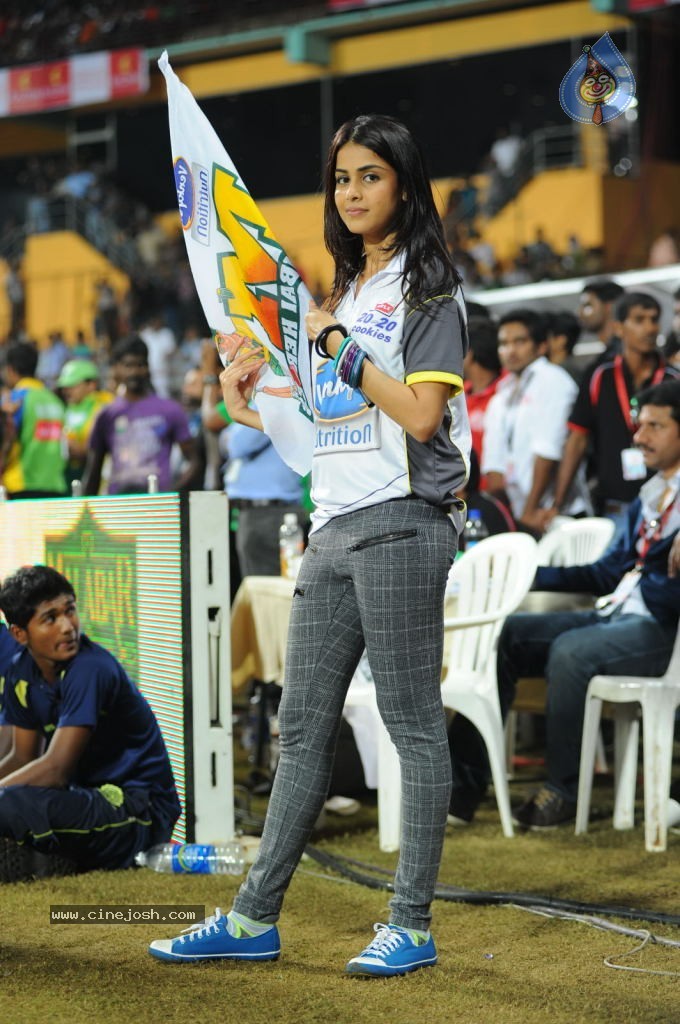 Kerala Strikers Vs Mumbai Heroes Match Photos - 69 / 169 photos