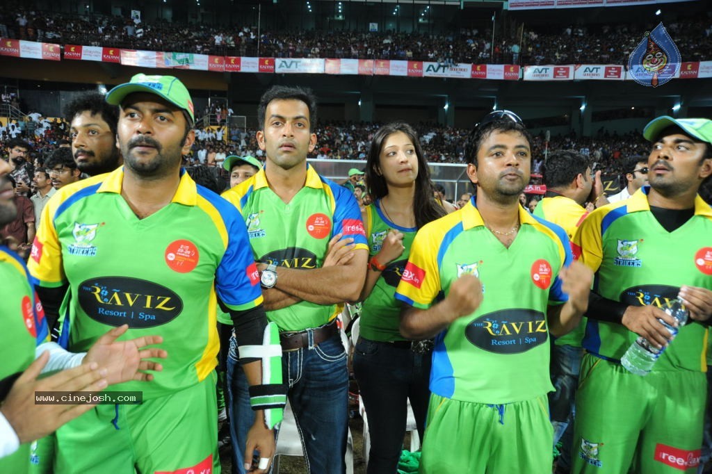 Kerala Strikers Vs Mumbai Heroes Match Photos - 74 / 169 photos