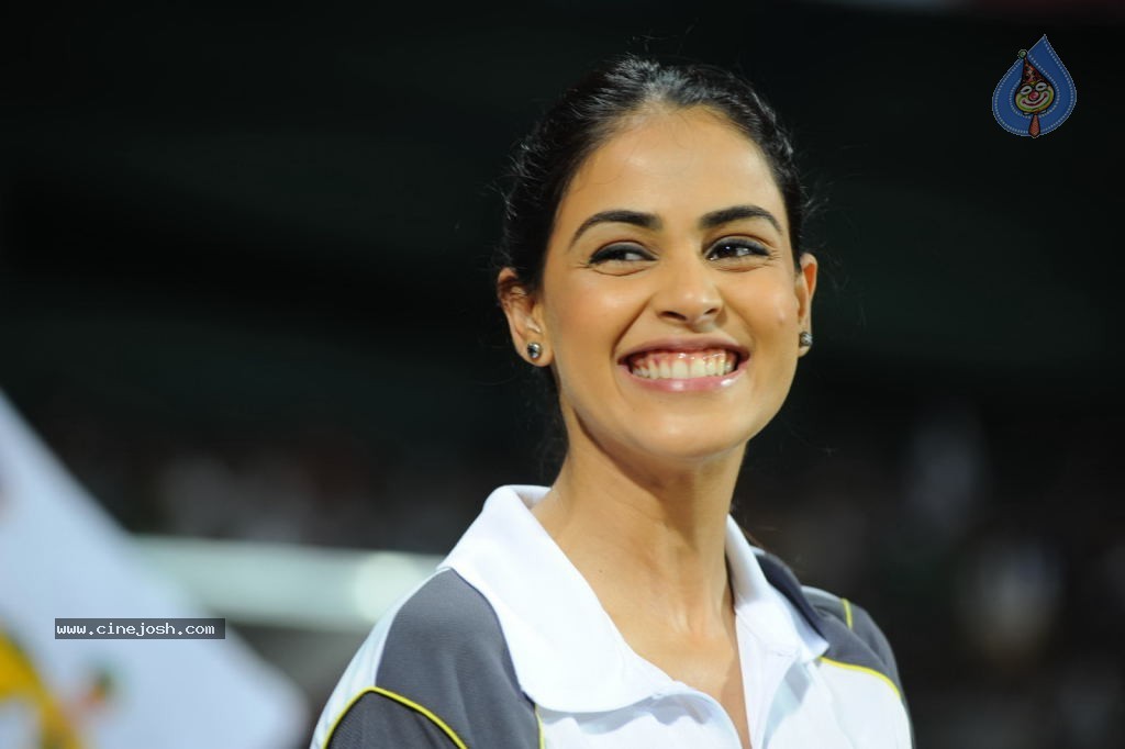 Kerala Strikers Vs Mumbai Heroes Match Photos - 79 / 169 photos