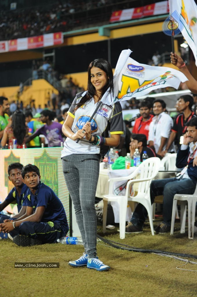 Kerala Strikers Vs Mumbai Heroes Match Photos - 164 / 169 photos