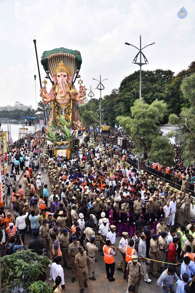 Khairatabad and Balapur Ganesh Nimajjanam Photos Photo 18 of 85
