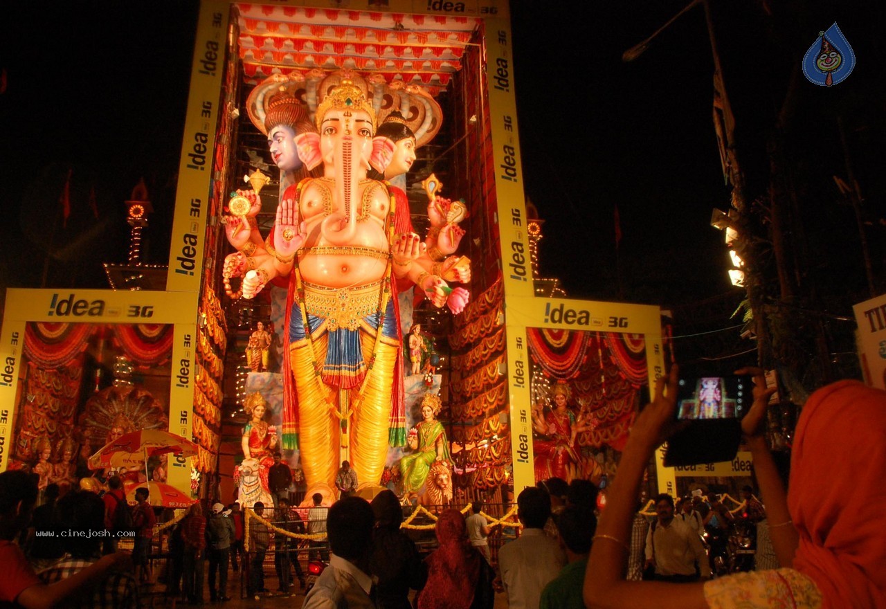 Khairatabad Ganesh 2014 Photos - 23 / 29 photos