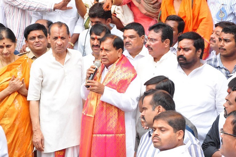 Khairatabad Ganesh 2015 Photos - 29 / 54 photos