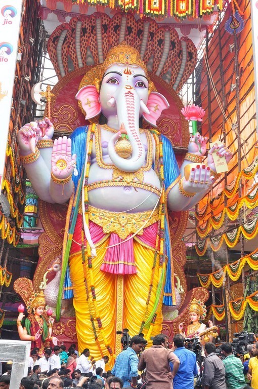 Khairatabad Ganesh 2015 Photos - 51 / 54 photos