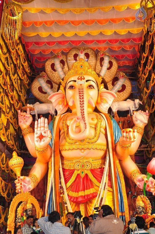 Khairatabad Ganesh - 2016 Photos - 15 / 40 photos