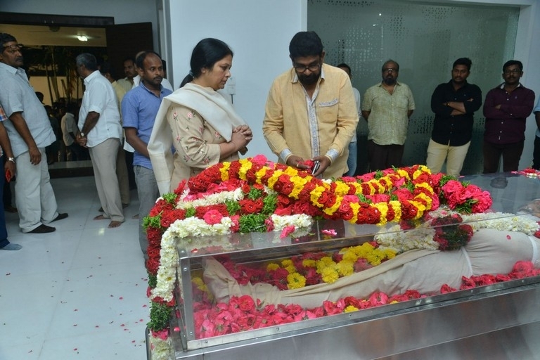 Kodi Ramakrishna Condolences Photos - 7 / 70 photos