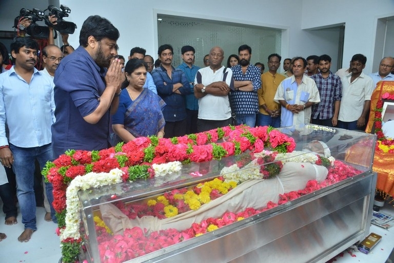 Kodi Ramakrishna Condolences Photos - 9 / 70 photos