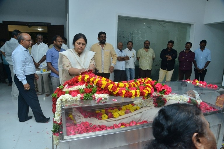 Kodi Ramakrishna Condolences Photos - 18 / 70 photos