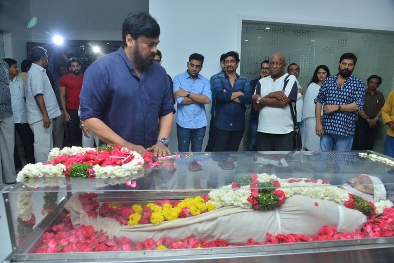 Kodi Ramakrishna Condolences Photos - 25 / 70 photos