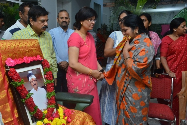 Kodi Ramakrishna Condolences Photos - 30 / 70 photos