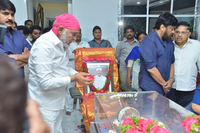 Kodi Ramakrishna Condolences Photos - 43 / 70 photos