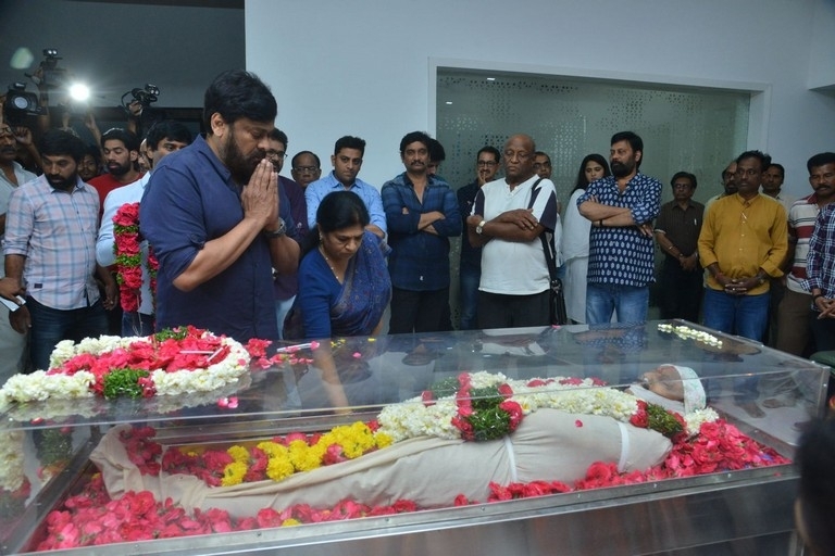 Kodi Ramakrishna Condolences Photos - 45 / 70 photos