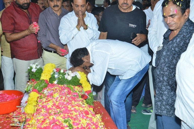 Kodi Ramakrishna Condolences Photos - 2 / 56 photos