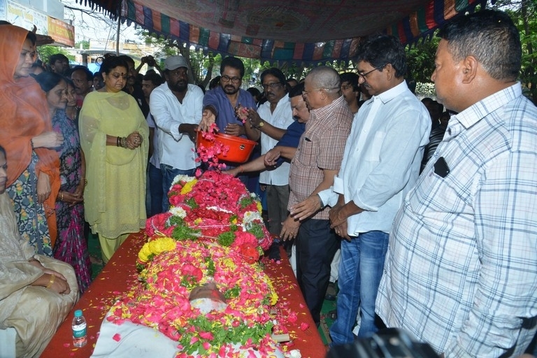 Kodi Ramakrishna Condolences Photos - 18 / 56 photos