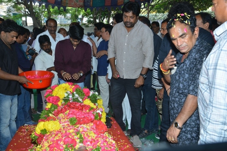 Kodi Ramakrishna Condolences Photos - 47 / 56 photos