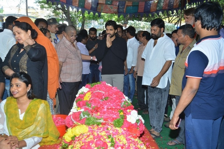 Kodi Ramakrishna Condolences Photos - 48 / 56 photos