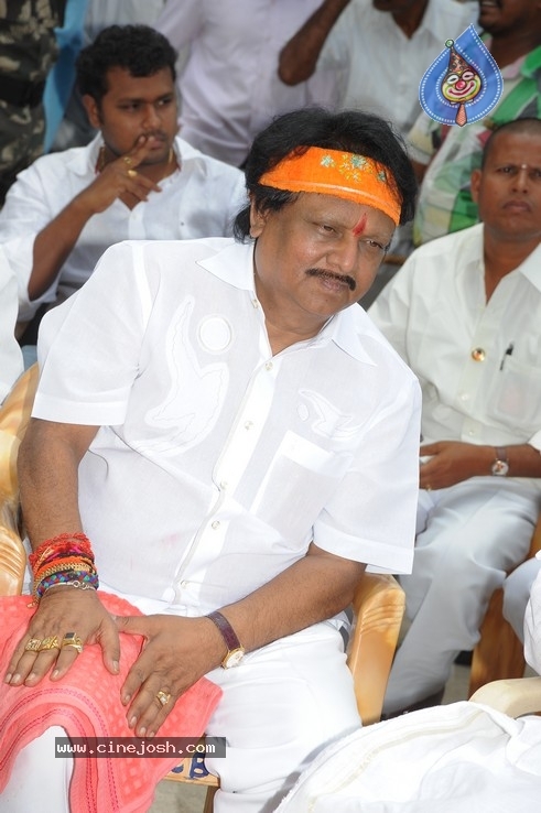 Director Kodi Ramakrishna Photos - 2 / 33 photos