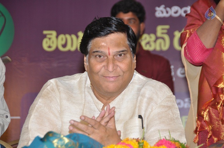 Kohinoor Mahila Shiromani Awards Presentation - 16 / 31 photos