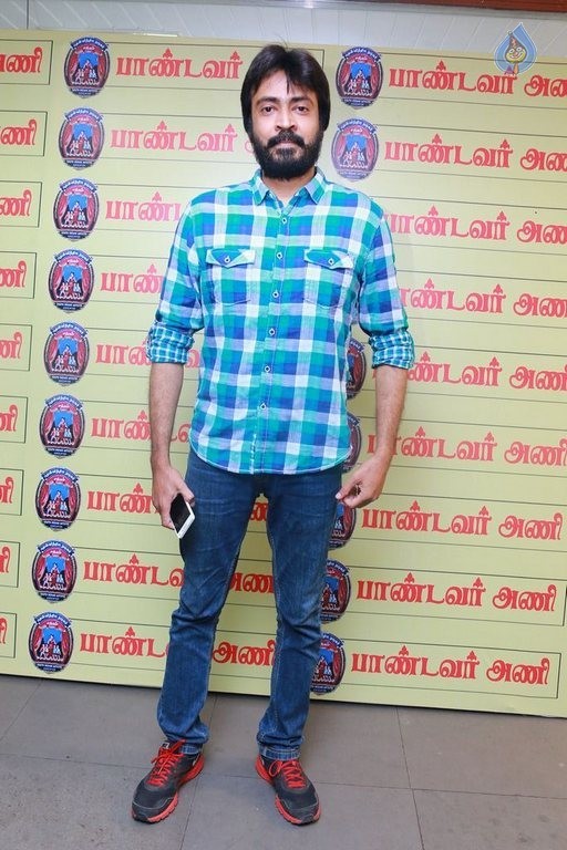 Kollywood Stars at Pandavar Ani Press Meet - 34 / 105 photos
