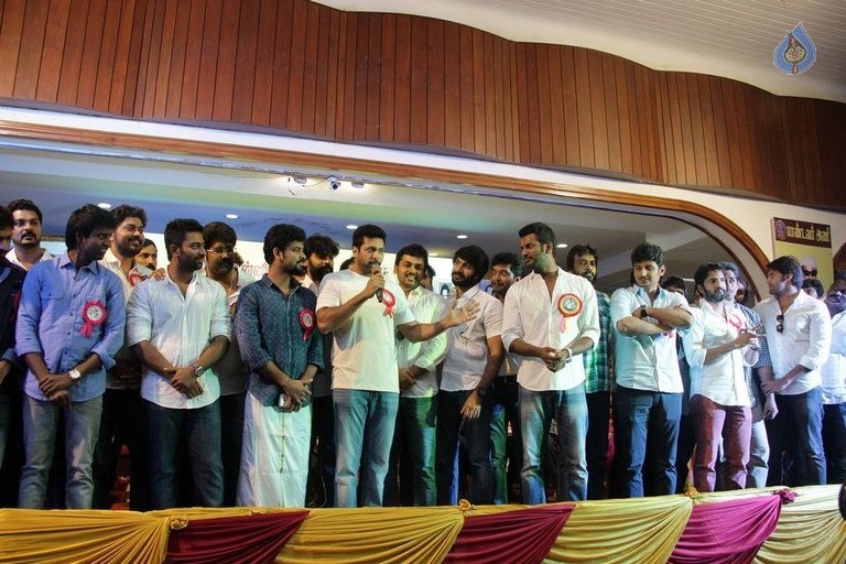 Kollywood Stars at Pandavar Ani Press Meet - 49 / 105 photos