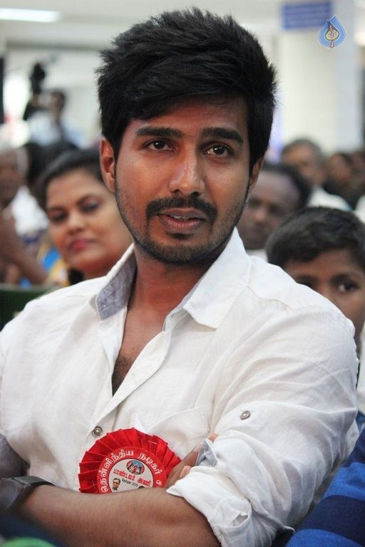 Kollywood Stars at Pandavar Ani Press Meet - 88 / 105 photos