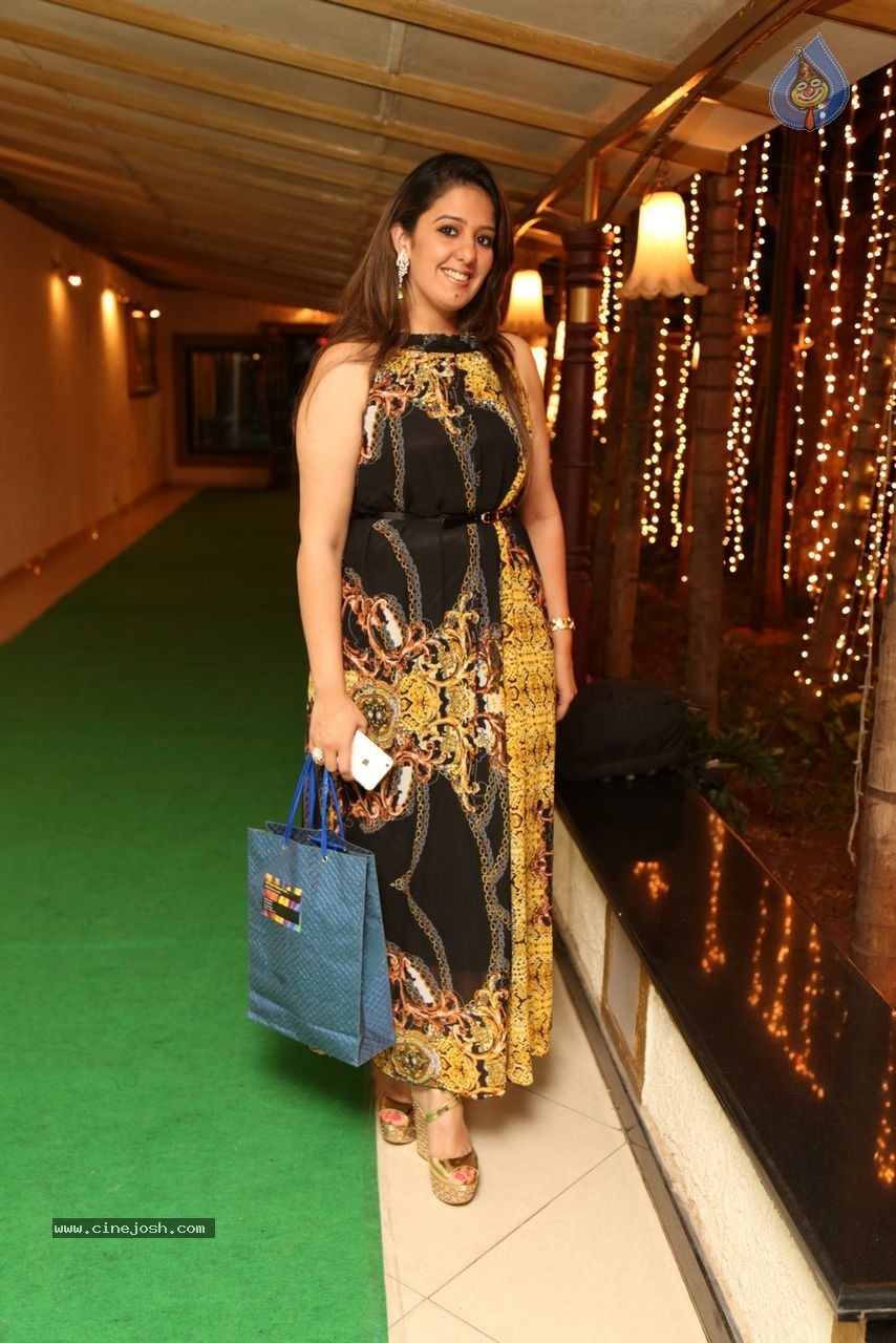 Koyal Chandak Birthday Party - 19 / 160 photos