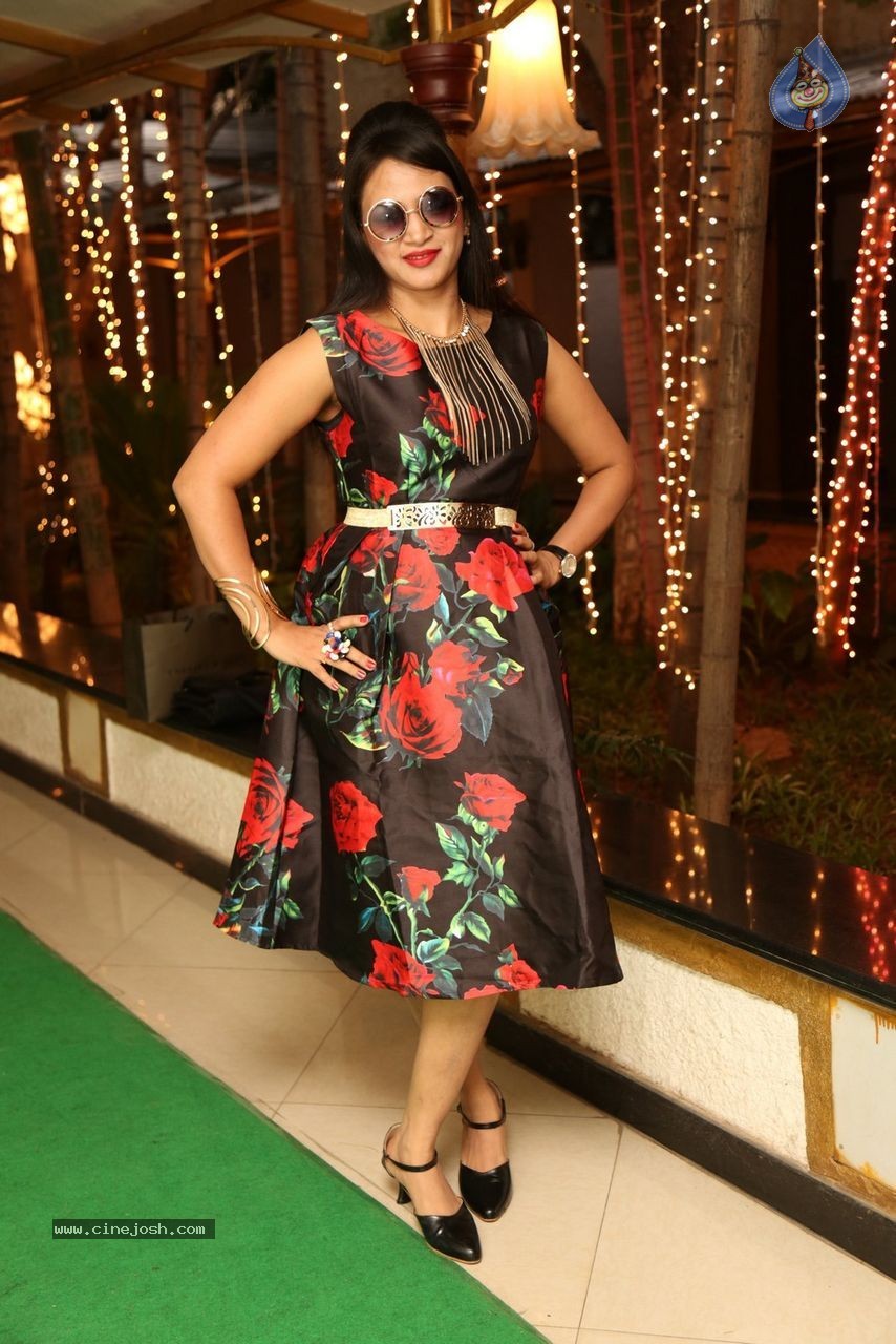 Koyal Chandak Birthday Party - 29 / 160 photos