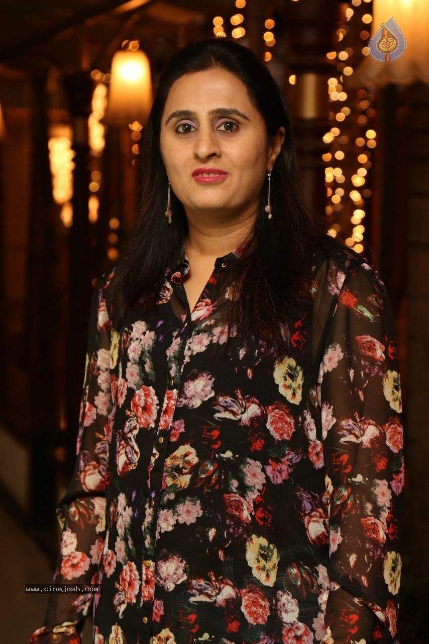 Koyal Chandak Birthday Party - 30 / 160 photos