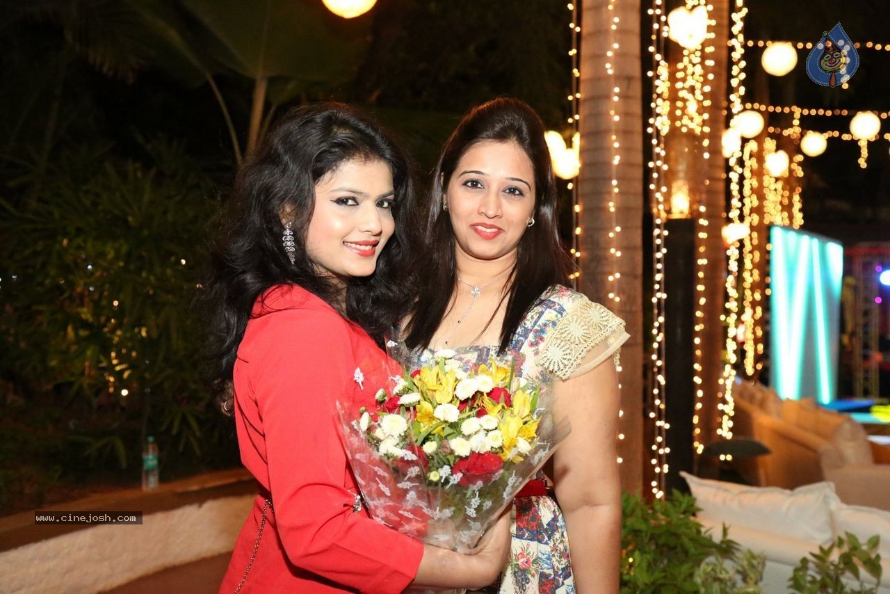 Koyal Chandak Birthday Party - 42 / 160 photos